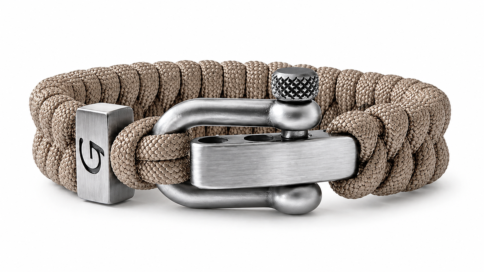 Elegance Classic D-shackle paracord armband in Tan